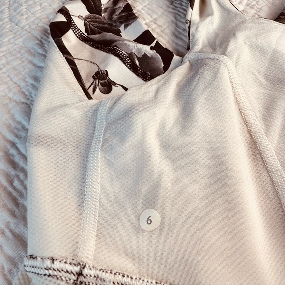 Lululemon black white brisk bloom floral tame me tank with drawstring waist Sz 6 - Picture 14 of 16